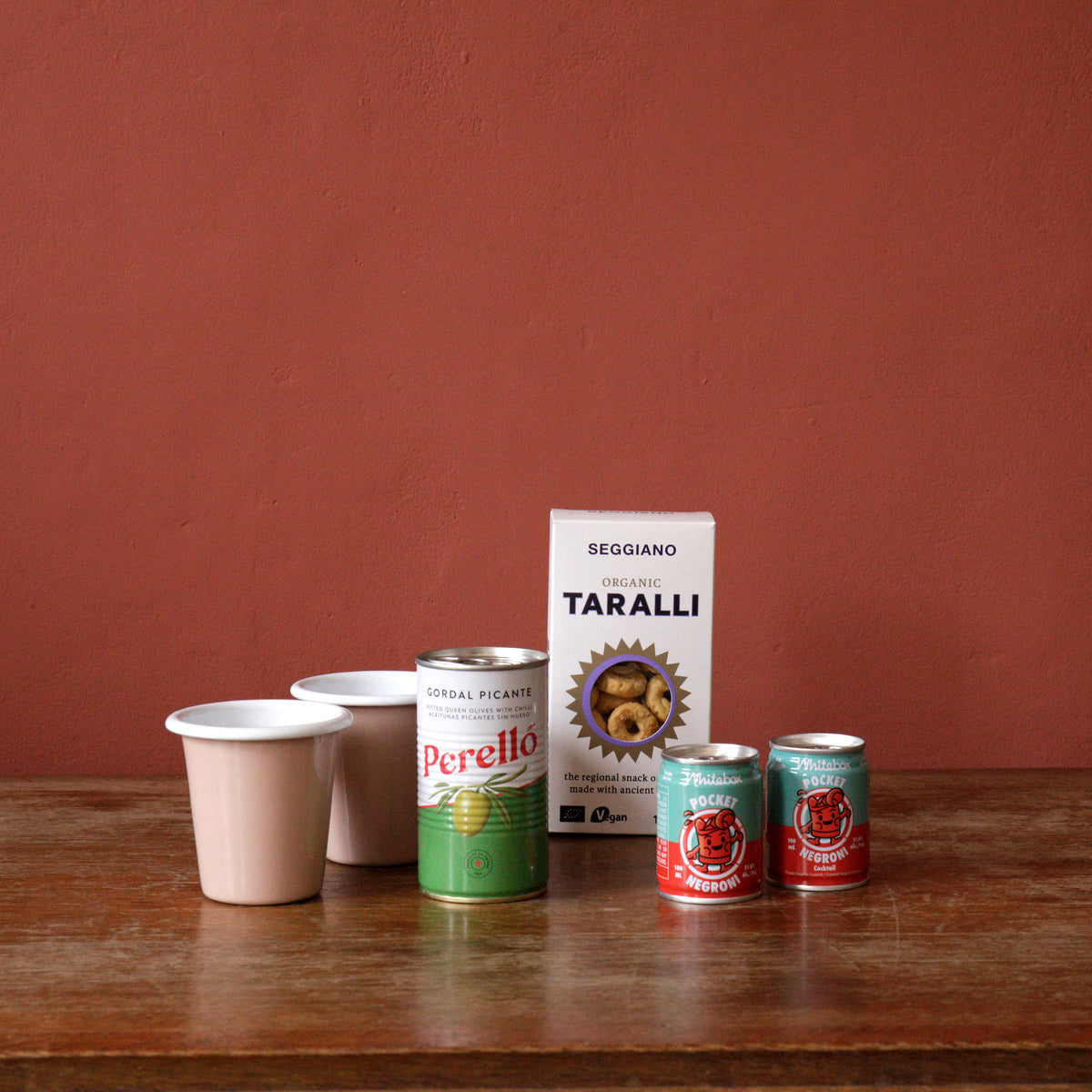 Aperitivo Hamper – Hackney Essentials